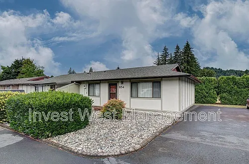 854 SE Washougal River Rd Photo 1