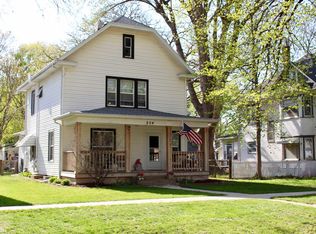 604 Walnut St, Walnut, IA 51577