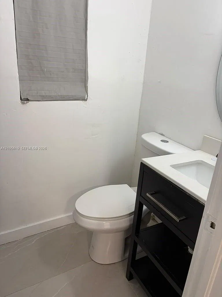 Dania Manor Corr Plat — Photo 2