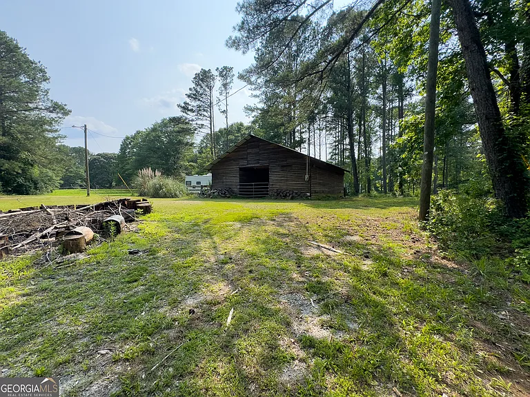 90 Howard Rd — Photo 13