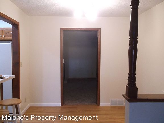 5th image of 1613 NE 47th St
