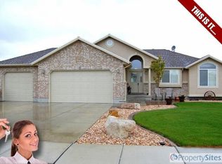 3355 N 2575 W, Farr West, UT 84404
