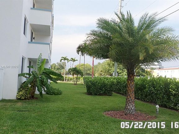 5th image of 11750 NE 16th Ave APT 310