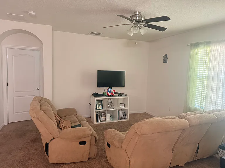 884 Freedom Blvd — Photo 7