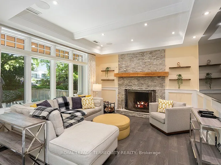 101 Chestnut Hills Pkwy — Photo 18