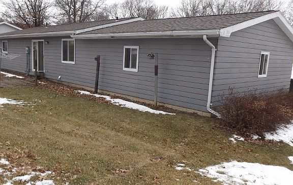 2nd image of 219 N Navajo Ln