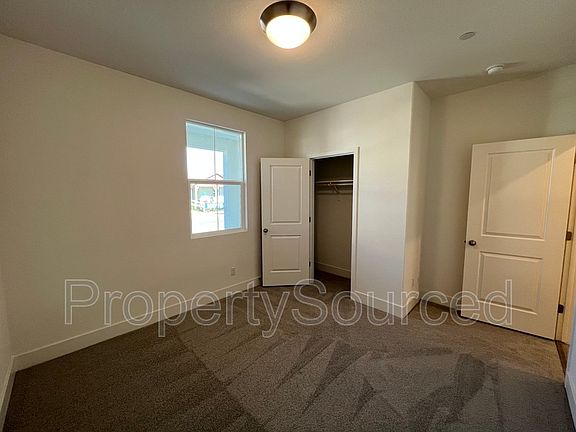 5th image of 928 Osprey Dr