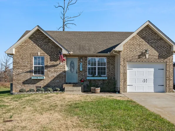 411 Palamino Ln, Springfield, TN 37172