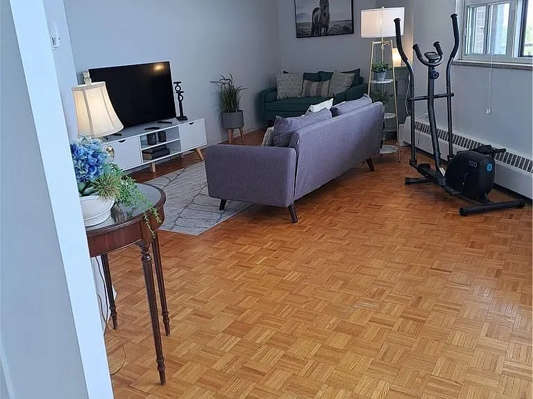 212 Kerr St #909 — Photo 15