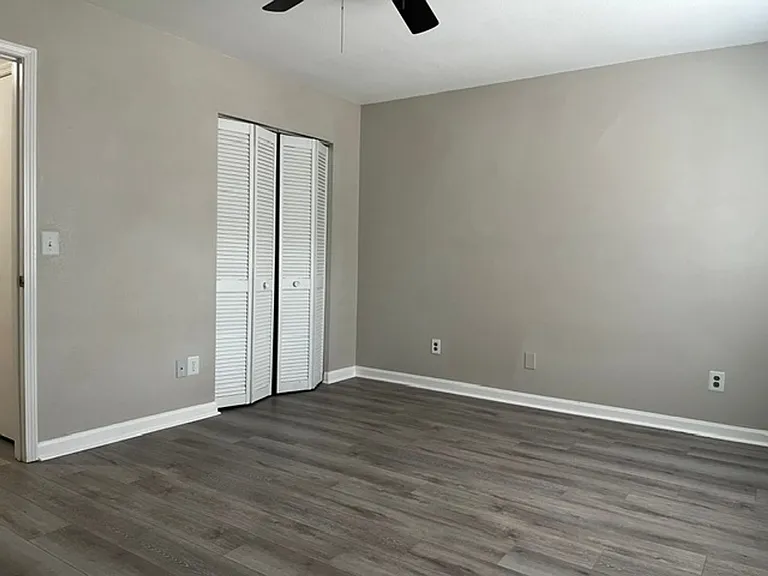 205 Plantation Rd — Photo 4