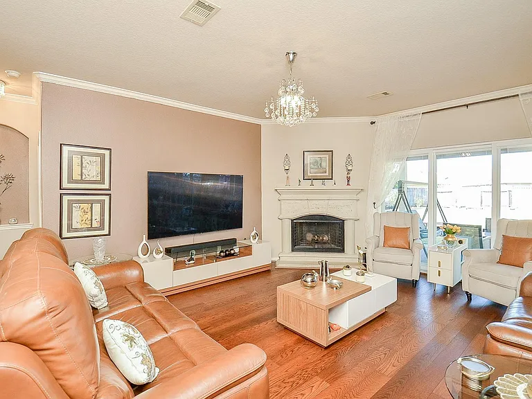 3115 Sachse Ct — Photo 12