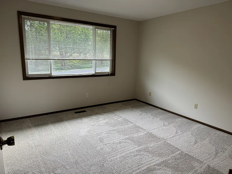 Chestnut Place Apartments — Photo 36