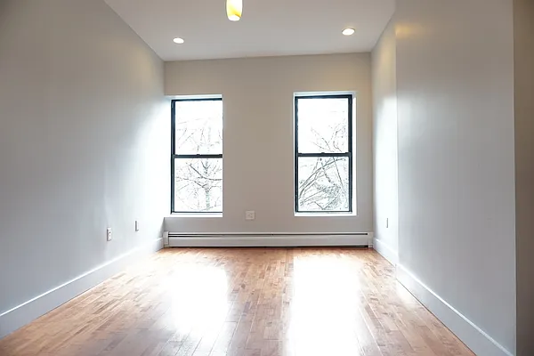 Rented by Lodger Corp | media 5