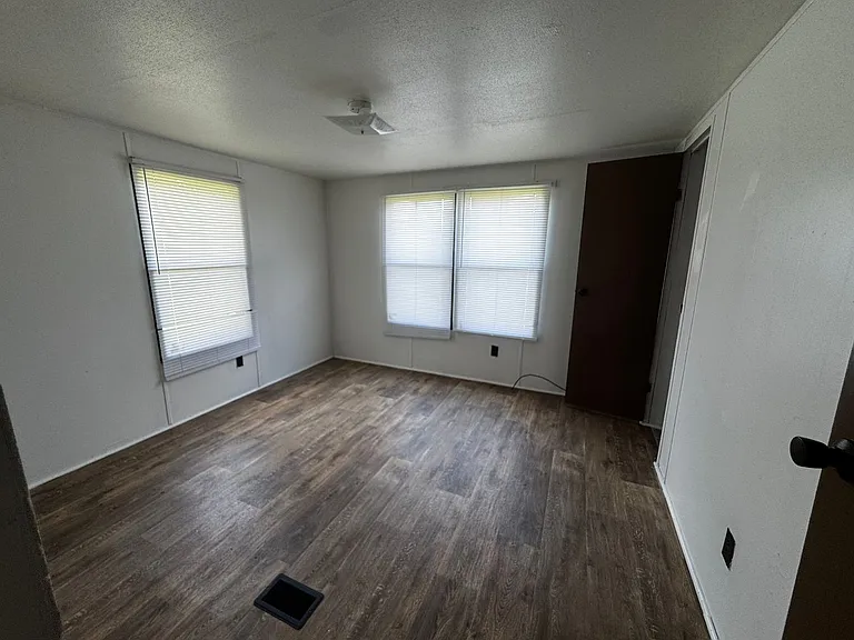 2603 Cleveland Ave — Photo 11