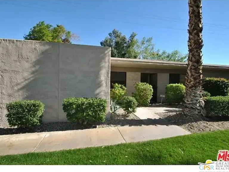 1751 E Sandalwood Dr — Photo 5