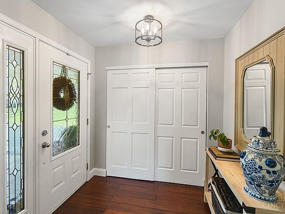 2nd image of 7234 Camargowoods Dr