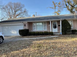 17280 Westhampton Rd, Southfield, MI 48075