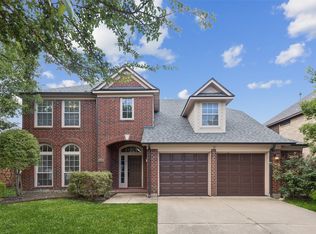 6725 Briarwood Dr, Fort Worth, TX 76132