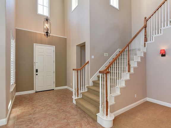 5th image of 8642 Parada Ct