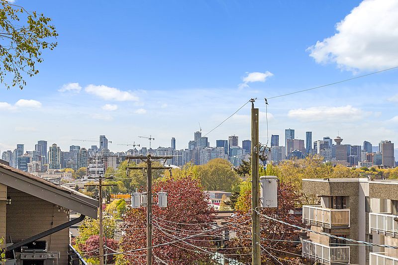 Vancouver Townhouse for rent - 3 Bedrooms — photo 35