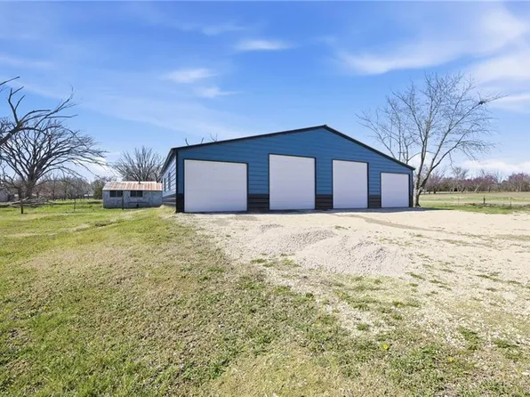 324 N Osborne St, Iola, KS 66749