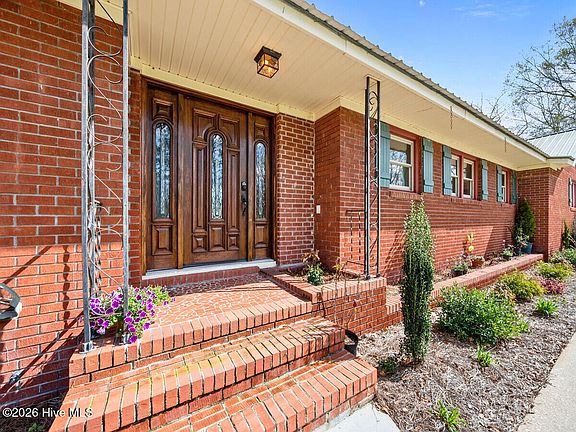 5th image of 293 Old Chinquapin Road