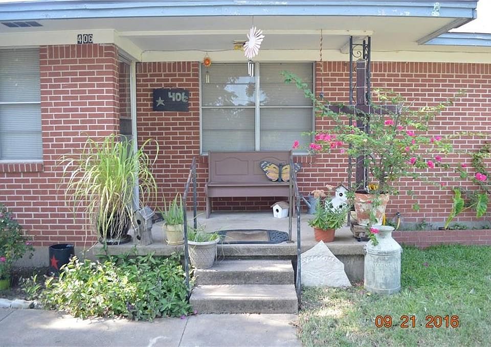 1st image of 406 W McLain St