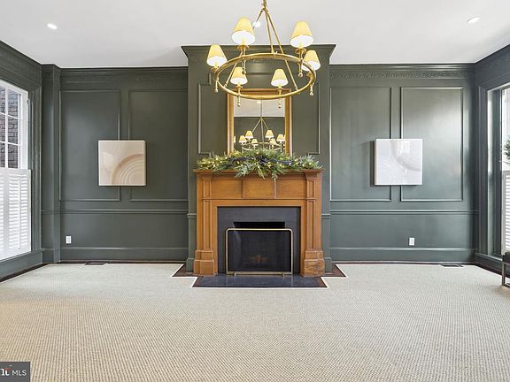 5th image of 322 2nd St SE