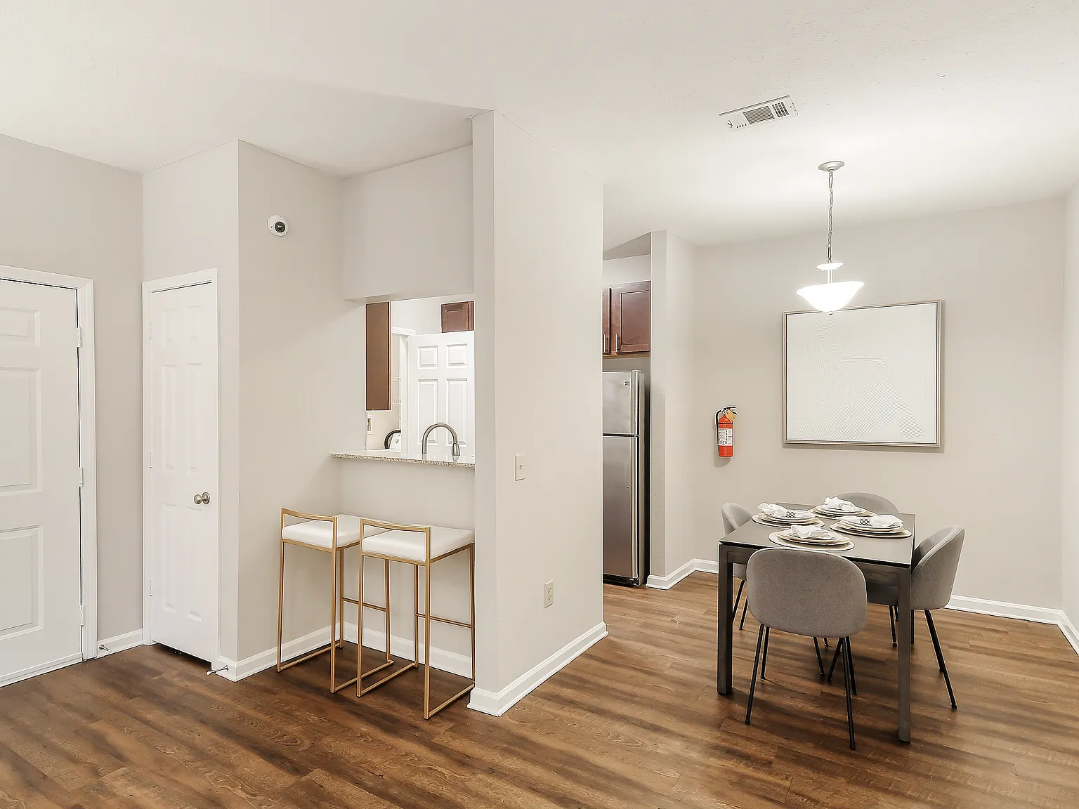 Highpointe Apartment Homes — Photo 2