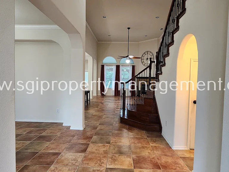 12032 Henderson Dr — Photo 6