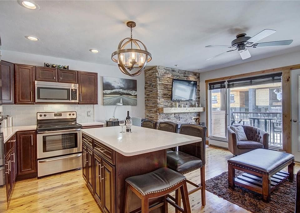 1st image of 600 S Park Ave #103