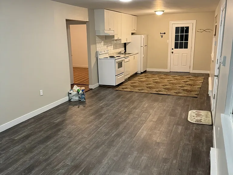 34 Hemlock Dr — Photo 6