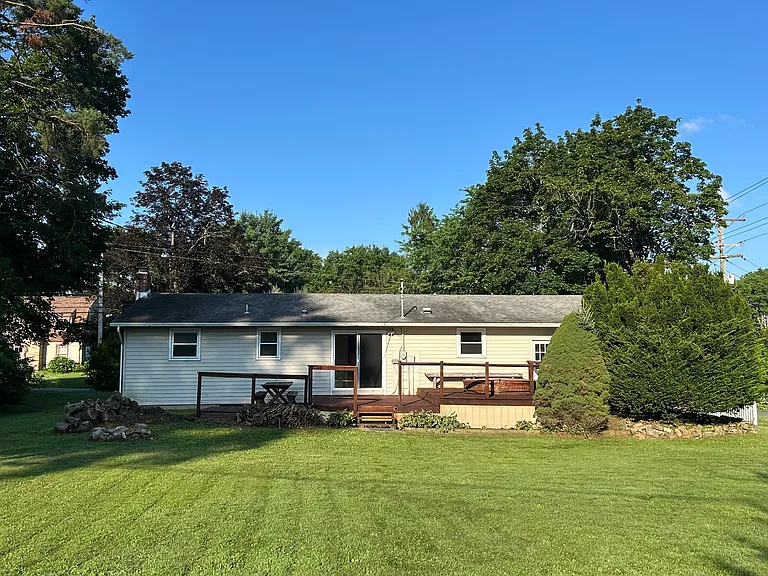 1116 Houserville Rd — Photo 17