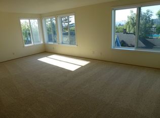 02) 4459 Fremont, Seattle, WA 98103
