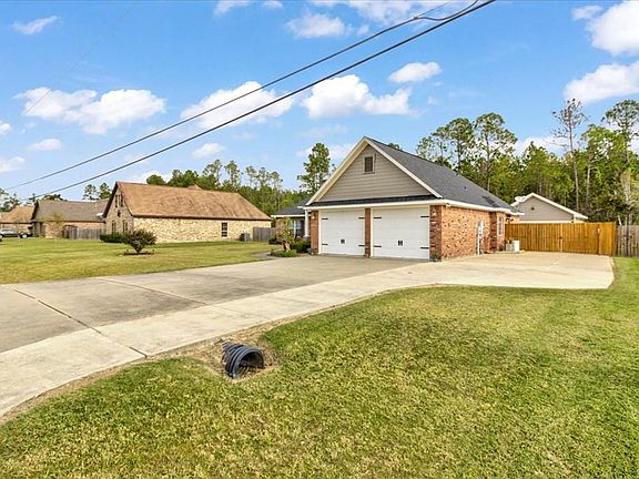 2nd image of 6655 Wedgewood Dr