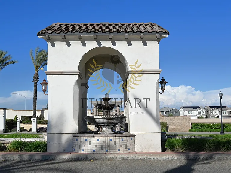 1439 E Via Albero Dr — Photo 37