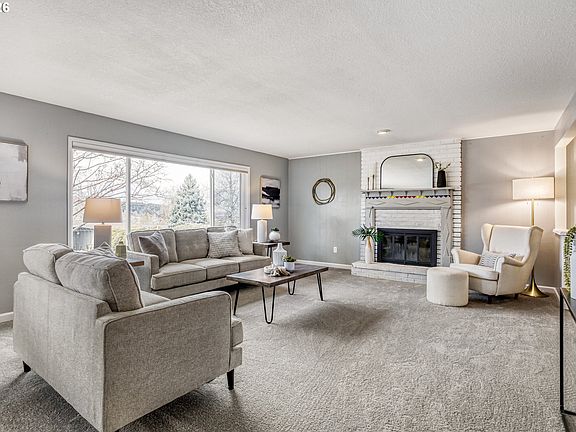 3rd image of 416 Ogden Dr