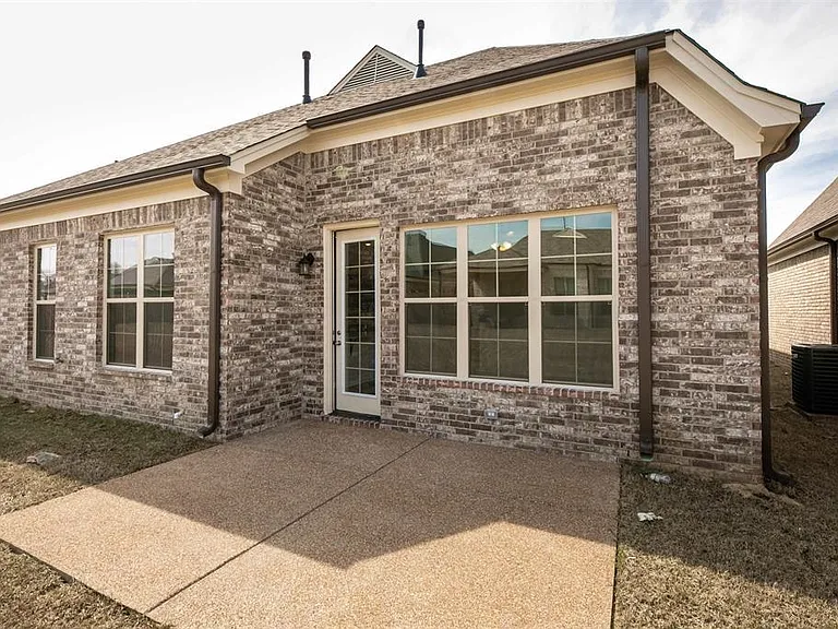 125 Dogwood Spring Dr — Photo 16