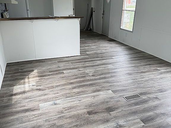 2nd image of 8783 Dayton Pike Lot 33