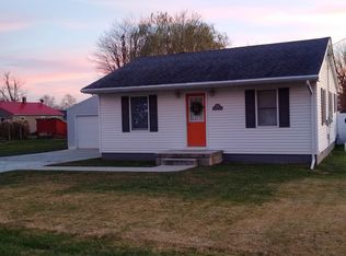 206 Leonard Ave, Jerseyville, IL 62052