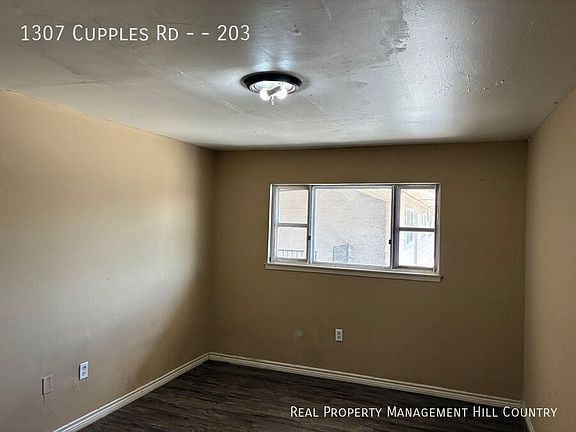 5th image of 1307 Cupples Rd #203