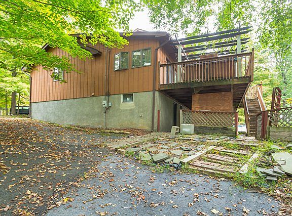 3rd image of 9 Stewart Ln