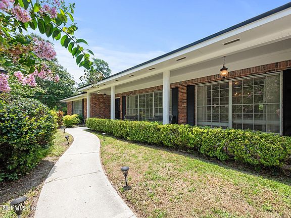 4th image of 2462 CASTELLON Drive