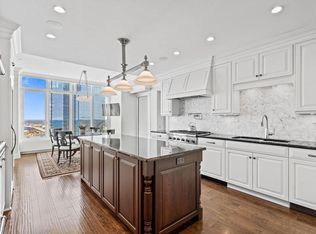 825 N Prospect Ave UNIT 3202, Milwaukee, WI