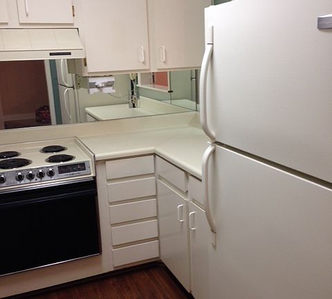 3rd image of 802 Vestavia Villa Ct