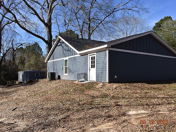5th image of 689 Claiborne Rd
