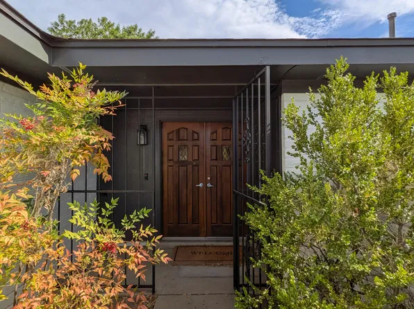 12004 Saint Marys Dr NE, Albuquerque, NM 87111