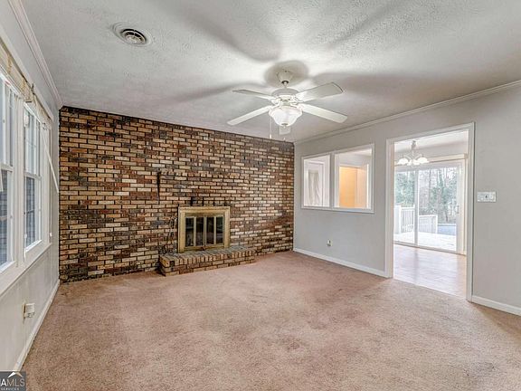 5th image of 213 John Barber Rd