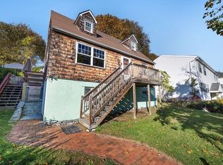 10 Ellsmere St, Worcester, MA 01604