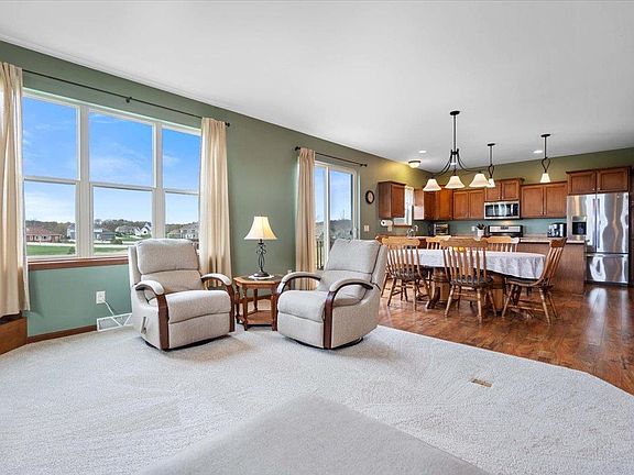 5th image of 7606 Bell Vine Ct